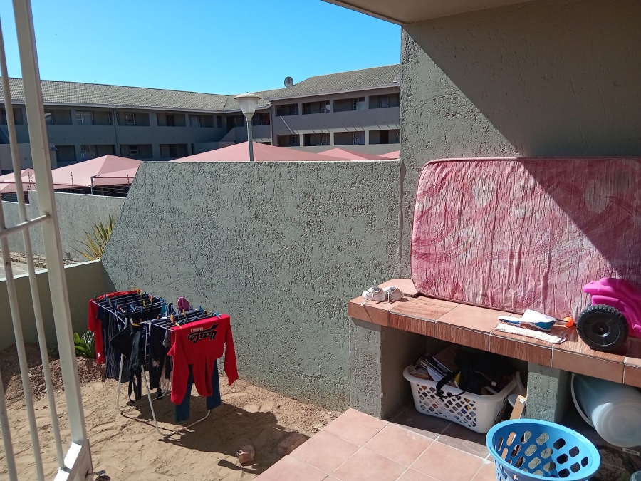 2 Bedroom Property for Sale in Heiderand Western Cape